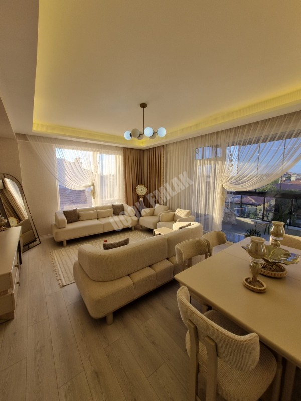 ✶ AFYON ÜÇOK EMLAKTAN FATİH MAH 130M² 3+1 SİTE İÇERİSİNDE EBEVEYN BANYOLU SATILIK DAİRE ✶