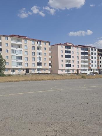 GAZİ MAHALLESİ’NDE 15 TEMMUZ PARKI KARŞISINDA 4+1 LÜKS SATILIK DAİRE
