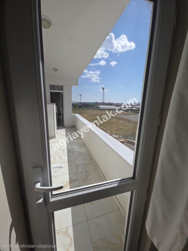 GAZİ MAHALLESİ’NDE 15 TEMMUZ PARKI KARŞISINDA 4+1 LÜKS SATILIK DAİRE