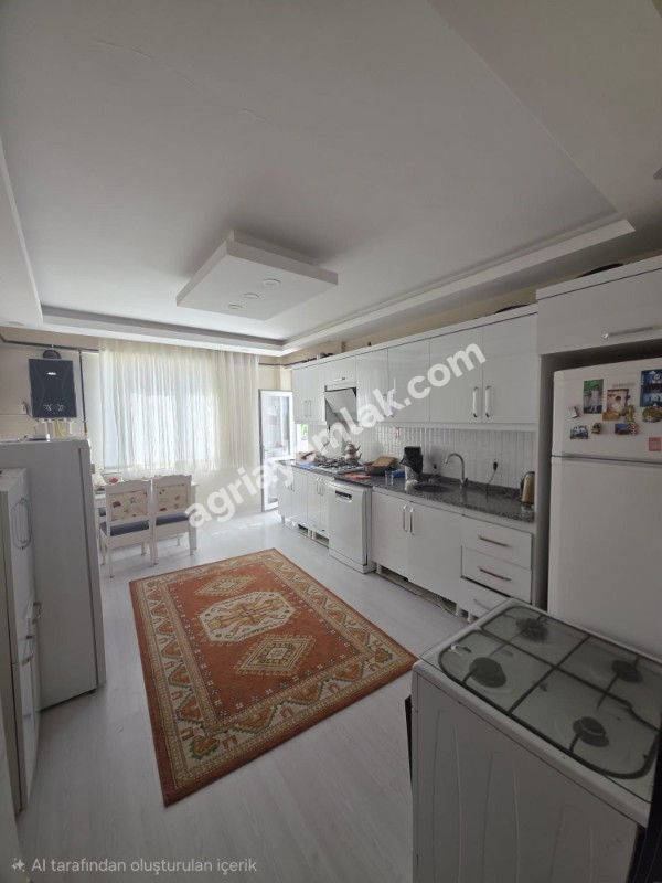 GAZİ MAHALLESİ’NDE 15 TEMMUZ PARKI KARŞISINDA 4+1 LÜKS SATILIK DAİRE
