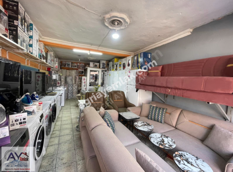 Ağrı'da Satılık Dükkan: 33.21m², İşlek Cadde Üzeri