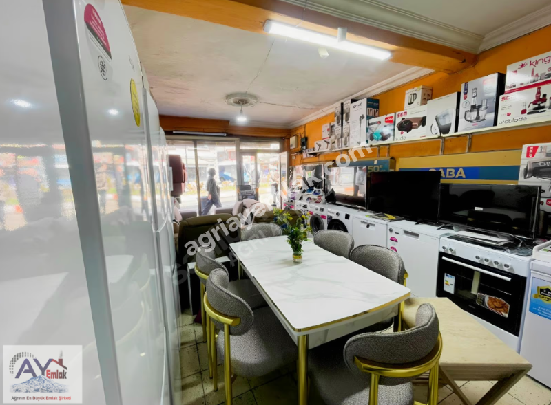 Ağrı'da Satılık Dükkan: 33.21m², İşlek Cadde Üzeri