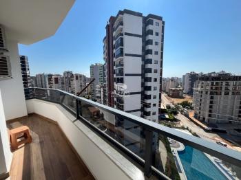 ALYANS'TAN LÜKS SİTE İÇERİSİNDE GENİŞ BALKONLU KİRALIK 2+1