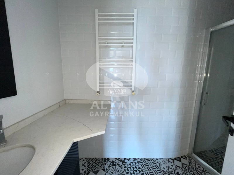 ALYANS'TAN LÜKS SİTE İÇERİSİNDE GENİŞ BALKONLU KİRALIK 2+1