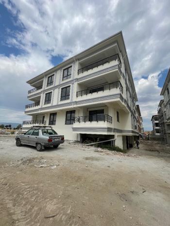 GÜVENAY - ÇORUM ÇEPNİ FEN LİSESİ CİVARI 3+0 SATILIK DAİRE
