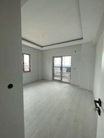 GÜVENAY - ÇORUM BAHÇELİEVLER MAH.YAVRUTURNA ORTAOKULU CİVARI SATILIK 3+0 DAİRE