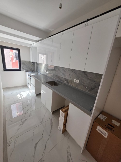 Yeşilpınar Metro'ya 2 Dk 2+1 Arakat Asansörlü Sıfır Satılık Daire