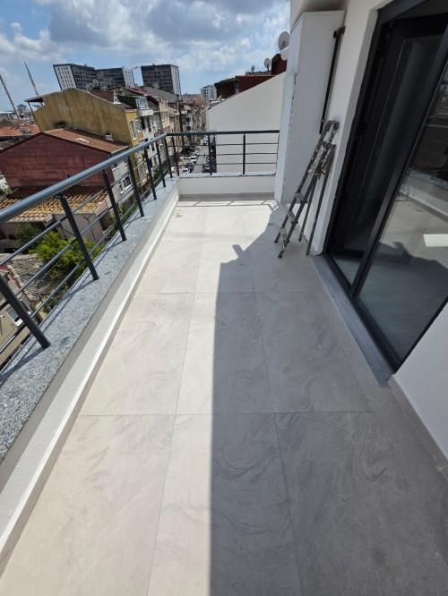 Akşemsettin Metro'ya 5 Dk 2+1 Teraslı Sıfır Satılık Daire
