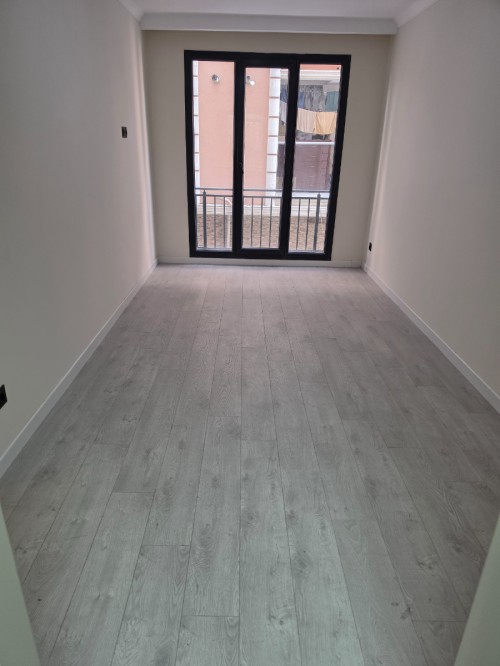 Binevler'de Metro'ya 5 Dk 3+1 & 1.Kat Balkonlu Sıfır Satılık Daire