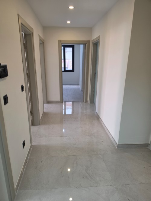 Binevler'de Metro'ya 5 Dk 3+1 & 1.Kat Balkonlu Sıfır Satılık Daire