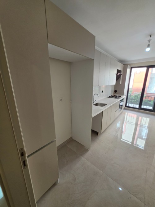 Binevler'de Metro'ya 5 Dk 3+1 & 1.Kat Balkonlu Sıfır Satılık Daire