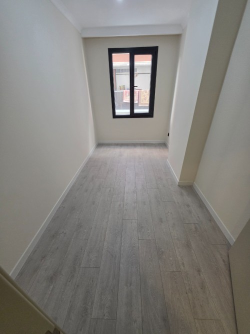 Binevler'de Metro'ya 5 Dk 3+1 & 1.Kat Balkonlu Sıfır Satılık Daire