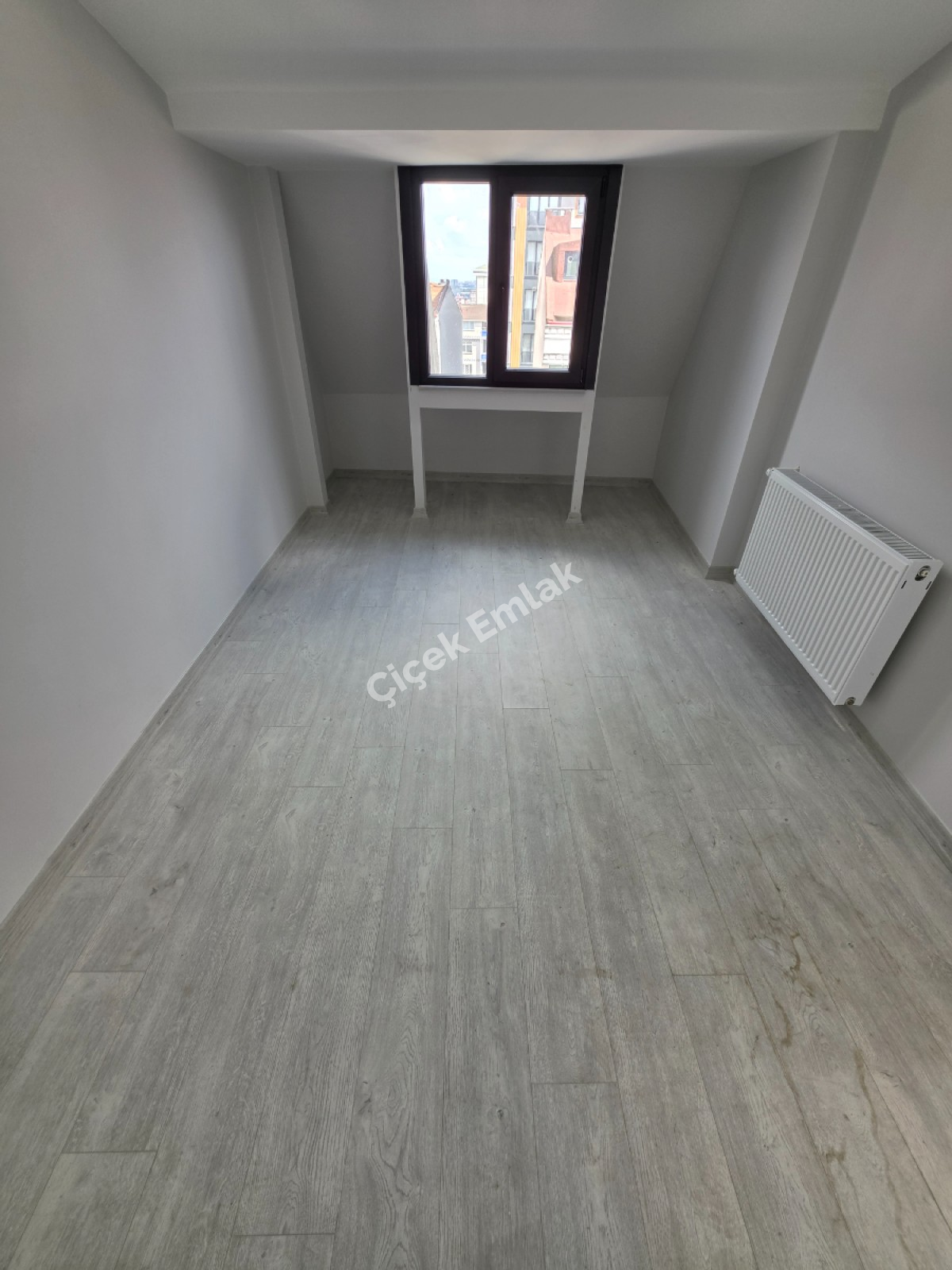 Akşemsettin Metro'ya 5 Dk 2+1 Teraslı Sıfır Satılık Daire