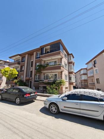 Afyon Üçok Emlaktan Kanlıca Mah Satılık 3+1 115m² 1 Kat Temiz Bakımlı Daire
