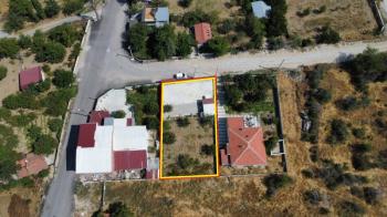 AFYON ÜÇOK EMLAKTAN ERKMEN  HÜRRİYET MAH KİRALIK HOBİ BAHÇESİ