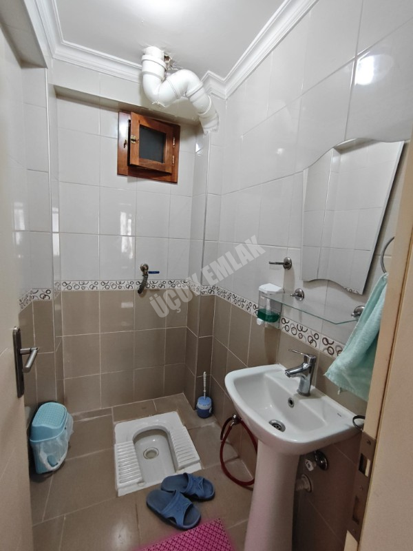 Afyon Üçok Emlaktan Kanlıca Mah Satılık 3+1 115m² 1 Kat Temiz Bakımlı Daire