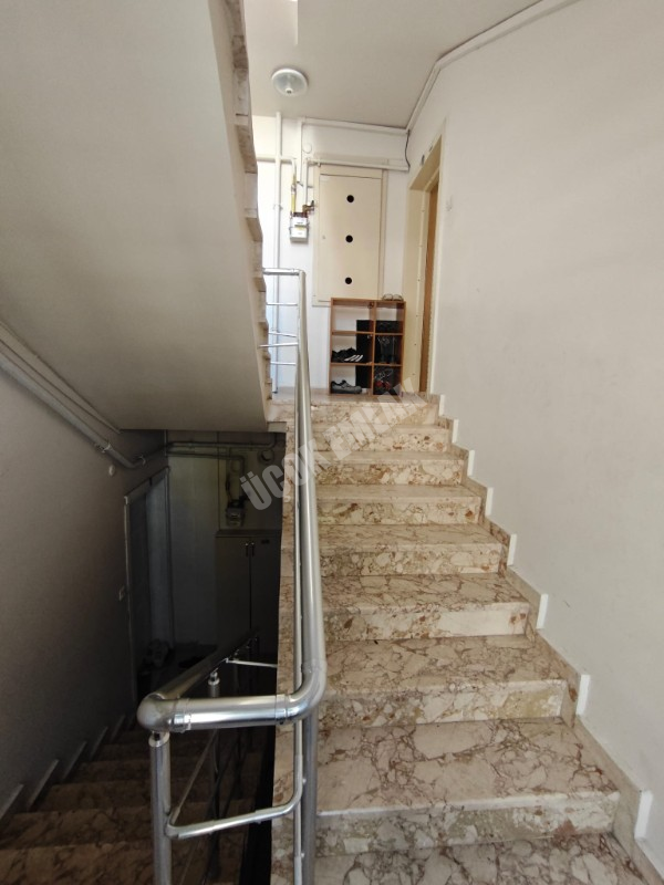 Afyon Üçok Emlaktan Kanlıca Mah Satılık 3+1 115m² 1 Kat Temiz Bakımlı Daire