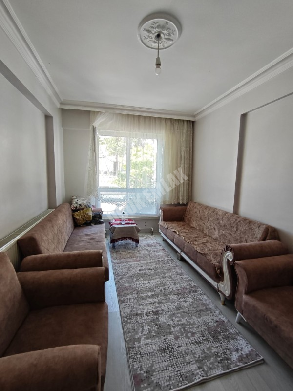Afyon Üçok Emlaktan Kanlıca Mah Satılık 3+1 115m² 1 Kat Temiz Bakımlı Daire