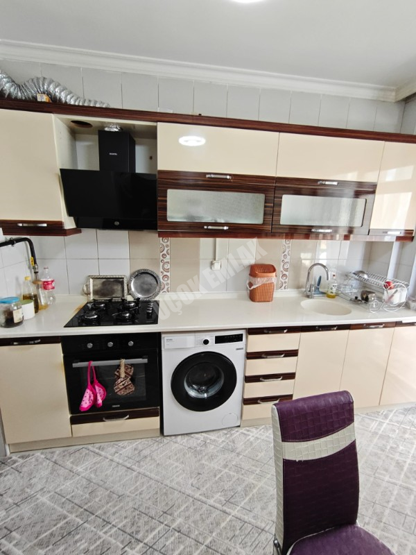 Afyon Üçok Emlaktan Kanlıca Mah Satılık 3+1 115m² 1 Kat Temiz Bakımlı Daire