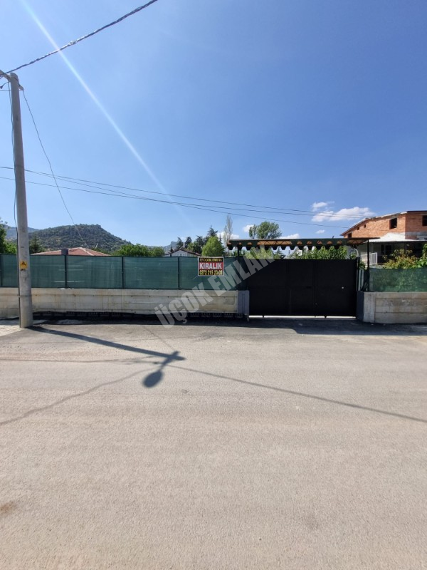 AFYON ÜÇOK EMLAKTAN ERKMEN  HÜRRİYET MAH KİRALIK HOBİ BAHÇESİ