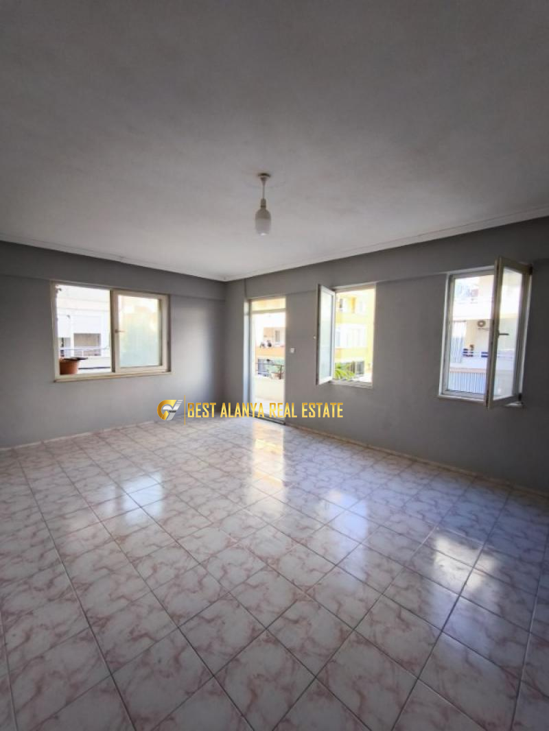 SALI PAZARI İÇİNDE SATILIK BOŞ 2+1 DAİRE MAHMUTLAR ALANYA ANTALYA TÜRKİYE
