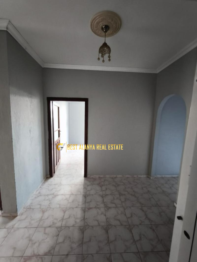 SALI PAZARI İÇİNDE SATILIK BOŞ 2+1 DAİRE MAHMUTLAR ALANYA ANTALYA TÜRKİYE