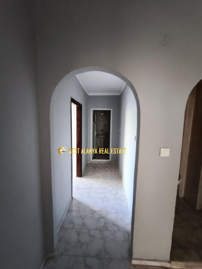SALI PAZARI İÇİNDE SATILIK BOŞ 2+1 DAİRE MAHMUTLAR ALANYA ANTALYA TÜRKİYE