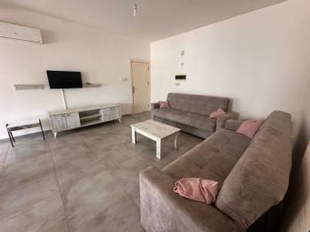 GÖNYELİ'DE KIZ ÖĞRENCİYE KİRALIK 2+1 EŞYALI DAİRE 