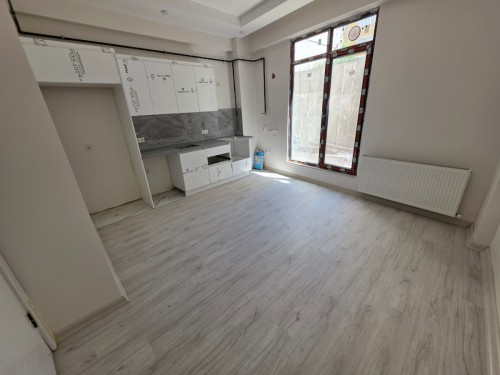 Yeşilpınar Metro'ya 2 Dk 1+1 Bahçe Katı Sıfır Satılık Daire