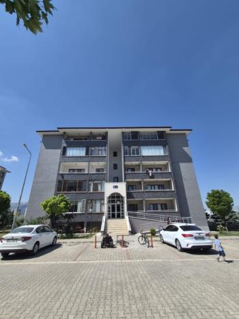 AFYON ÜÇOK EMLAKTAN UYDUKENT OTOGAR TOKİ DE KİRALIK 3+1 BAKIMLI GENİŞ DAİRE