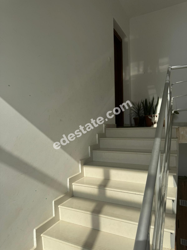 Lefkoşa Küçük Kaymaklı'da TÜRK MALI SATILIK 3+1  DAİRE