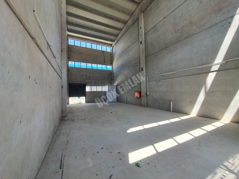AFYON ÜÇOK EMLAKTAN AKCİN MAH 150M² SIFIR SATILIK DÜKKANLAR 
