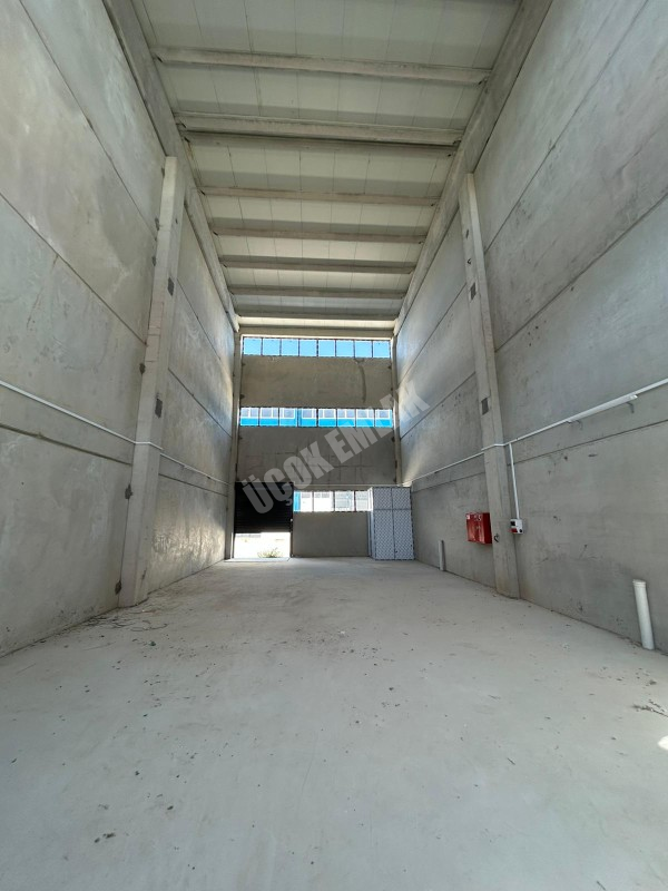 AFYON ÜÇOK EMLAKTAN AKCİN MAH 150M² SIFIR SATILIK DÜKKANLAR 