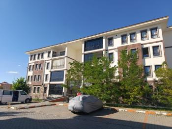 YOLUGÜZEL'DE HASTANE VE ÜNİVERSİTE YANINDA SATILIK 3+1 FERAH DAİRE 