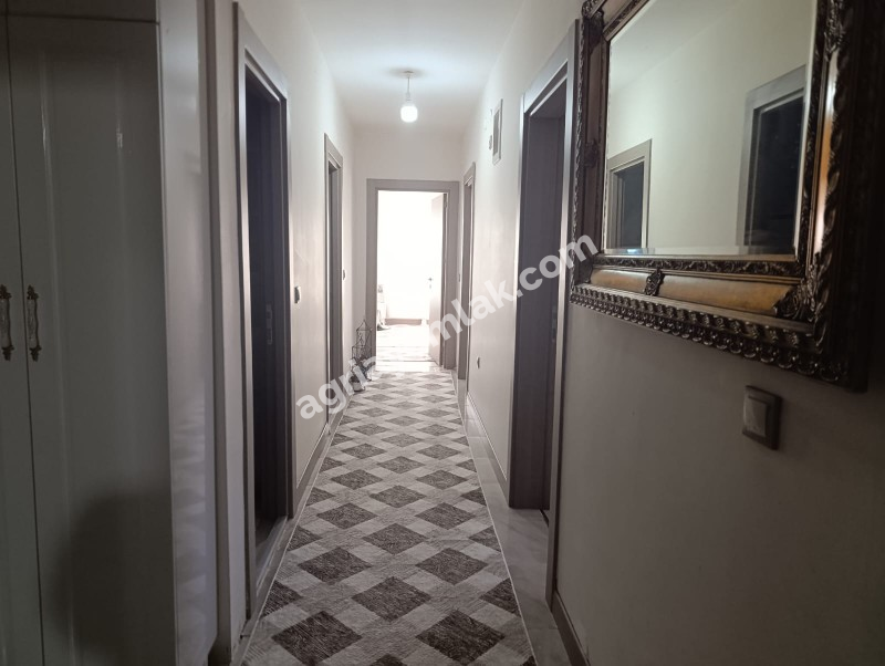 YOLUGÜZEL'DE HASTANE VE ÜNİVERSİTE YANINDA SATILIK 3+1 FERAH DAİRE