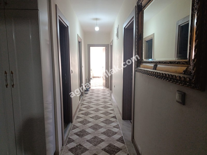 YOLUGÜZEL'DE HASTANE VE ÜNİVERSİTE YANINDA SATILIK 3+1 FERAH DAİRE