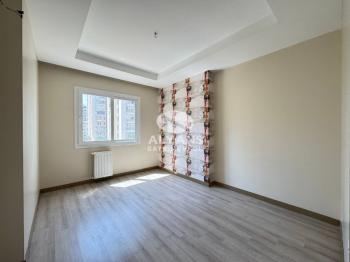ALYANS'TAN MERKEZİ KONUMDA İSKANLI 3+1 FULL DONANIMLI DAİRE