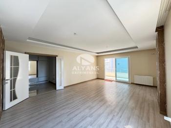 ALYANS'TAN MERKEZİ KONUMDA İSKANLI 3+1 FULL DONANIMLI DAİRE
