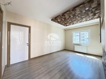 ALYANS'TAN MERKEZİ KONUMDA İSKANLI 3+1 FULL DONANIMLI DAİRE