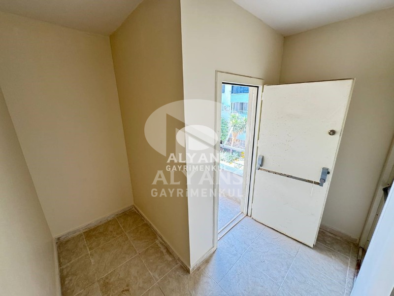ALYANS'TAN MERKEZİ KONUMDA İSKANLI 3+1 FULL DONANIMLI DAİRE