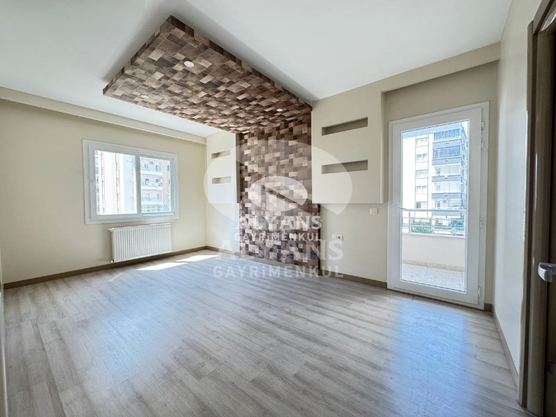 ALYANS'TAN MERKEZİ KONUMDA İSKANLI 3+1 FULL DONANIMLI DAİRE