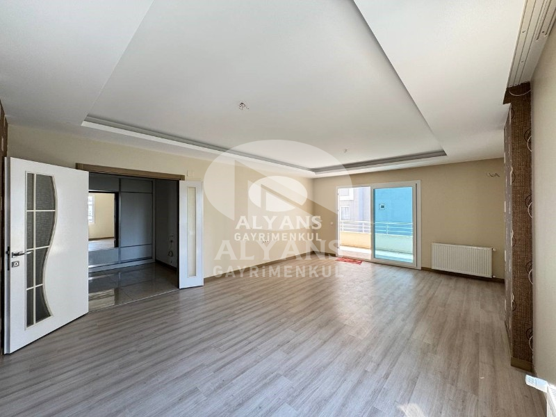 ALYANS'TAN MERKEZİ KONUMDA İSKANLI 3+1 FULL DONANIMLI DAİRE