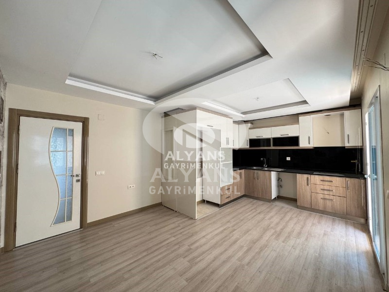 ALYANS'TAN MERKEZİ KONUMDA İSKANLI 3+1 FULL DONANIMLI DAİRE