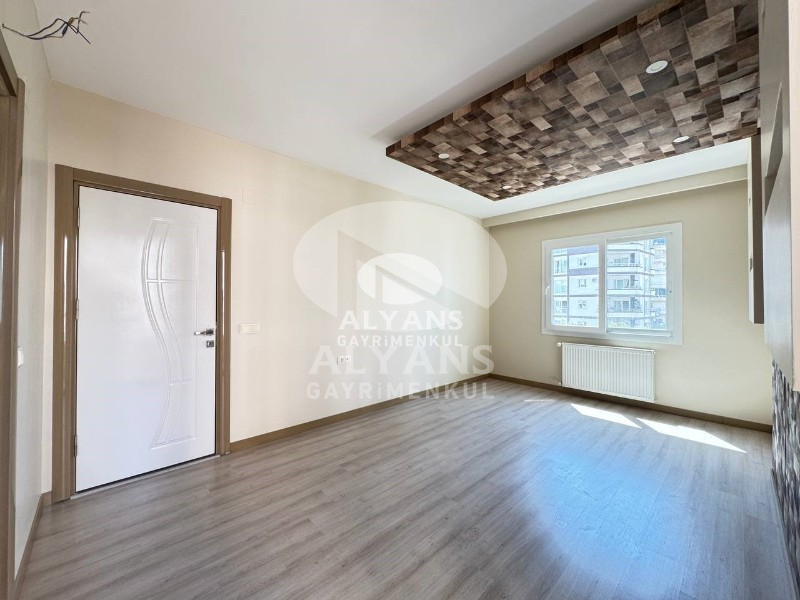 ALYANS'TAN MERKEZİ KONUMDA İSKANLI 3+1 FULL DONANIMLI DAİRE