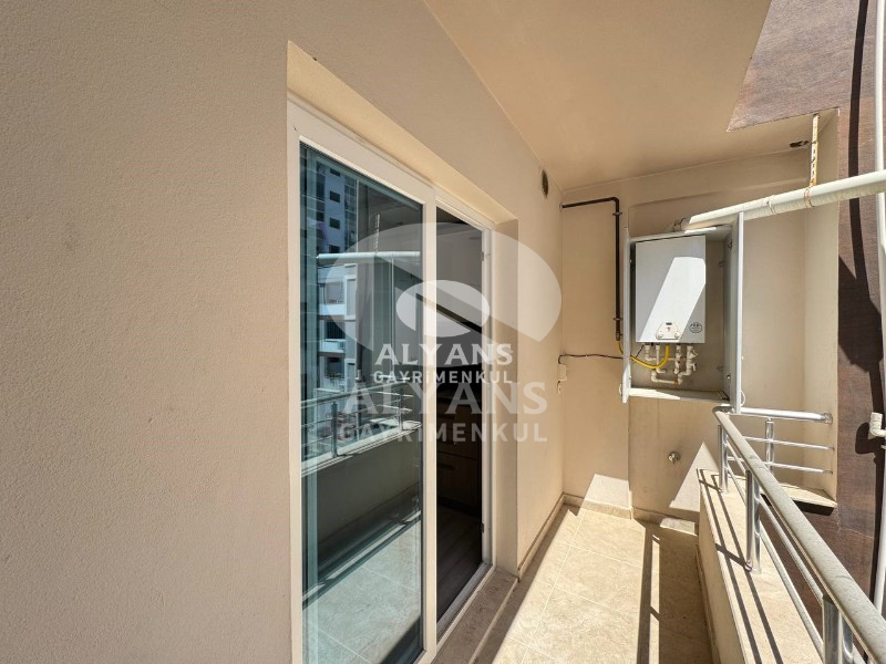 ALYANS'TAN MERKEZİ KONUMDA İSKANLI 3+1 FULL DONANIMLI DAİRE