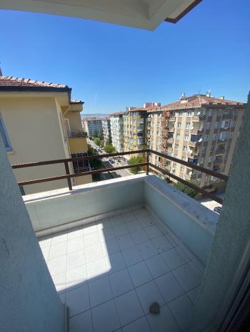 GÜVENAY - ÇORUM KARAKEÇİLİ MAH. FATİH CADDESİ ÜZERİ 3+1 KİRALIK DAİRE