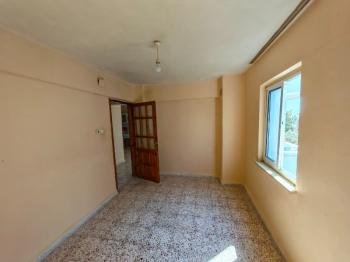 Didim Efeler Seçkin Başak Sitesi'nde Tadilatlık 2+1 Satılık Daire