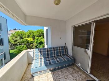Didim Efeler Seçkin Başak Sitesi'nde Tadilatlık 2+1 Satılık Daire