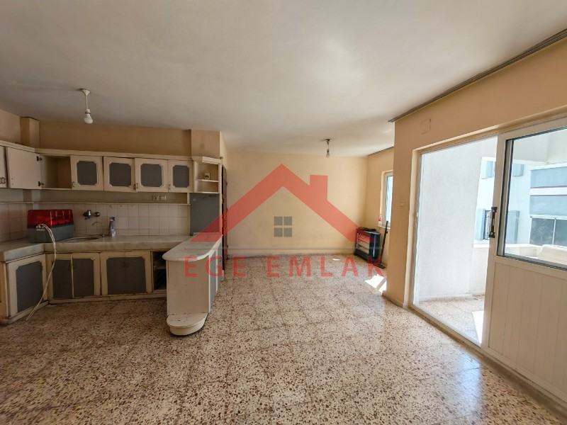 Didim Efeler Seçkin Başak Sitesi'nde Tadilatlık 2+1 Satılık Daire