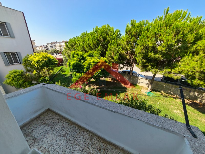 Didim Efeler Seçkin Başak Sitesi'nde Tadilatlık 2+1 Satılık Daire